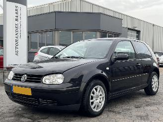Schadeauto Volkswagen Golf 1.8-5V Highline 1998/6