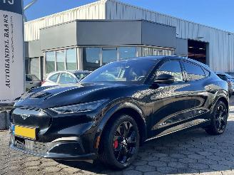 skadebil auto Ford Mustang MACH-E Extended Premium AWD 98 kWh 2024/9