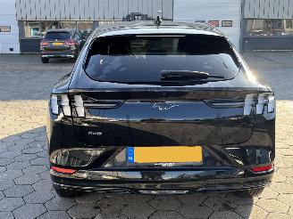 Ford Mustang MACH-E Extended Premium AWD 98 kWh picture 5