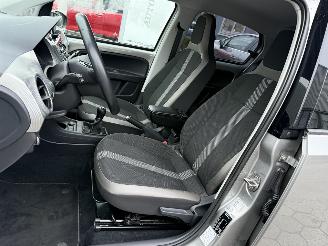 Volkswagen Up! 1.0 BMT high up! picture 11