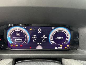 Volkswagen Crafter 35 2.0 TDI L3H3 Trendline EURO VI 140pk picture 10