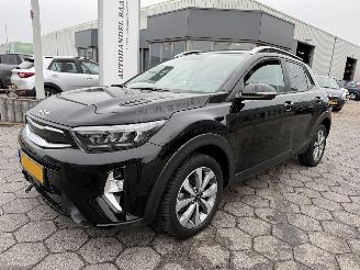 Schadeauto Kia Stonic 1.0 T-GDi MHEV DynamicPlusLine 2023/9