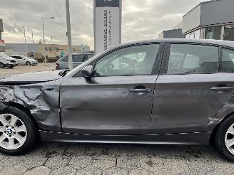 BMW 1-serie 118i AUTOM High Executive picture 9