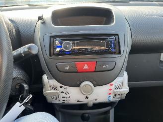 Peugeot 107 1.0-12V Sublime picture 17