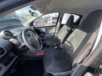 Peugeot 107 1.0-12V Sublime picture 13