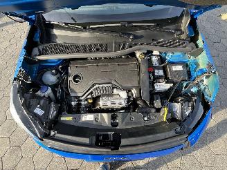 Peugeot 2008 1.2 Hybrid 136 GT picture 7