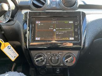 Suzuki Swift 1.2 Select Smart Hybrid picture 18