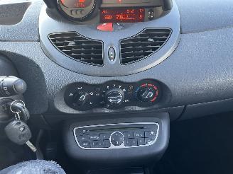 Renault Twingo 1.2-16V Dynamique picture 20