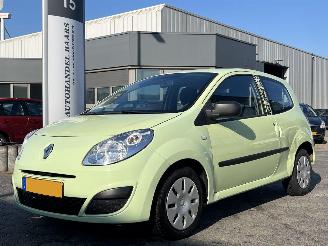 skadebil auto Renault Twingo 1.2 Acces 2010/4