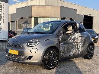 Damaged car Fiat 500 La Prima 42 kWh AUTOMAAT 2020/12