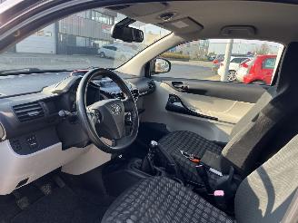 Toyota iQ 1.0 VVTi Aspiration picture 12