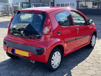 Peugeot 107 1.0-12V XR picture 4