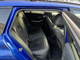BMW 3-serie 330e M xDrive pano picture 13