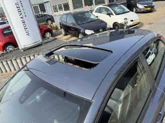 Volvo C-30 2.4i Summum Automaat picture 12