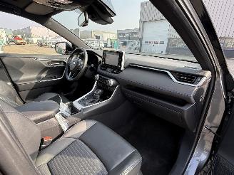 Toyota Rav-4 2.5 Hybrid AWD Style pano picture 15