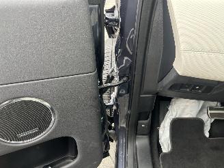 Land Rover Discovery Sport 1.5 P300e PHEV Dynamic HSE picture 13