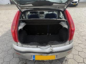 Fiat Punto 1.4-16V Dynamic picture 11