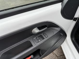 Volkswagen Up! 1.0 picture 8