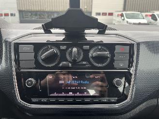 Volkswagen Up! 1.0 picture 18