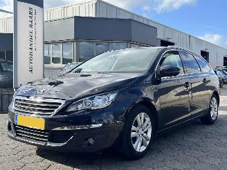 Avarii autoturisme Peugeot 308 SW 1.2 PureTech Blue Lease Executive 2015/6