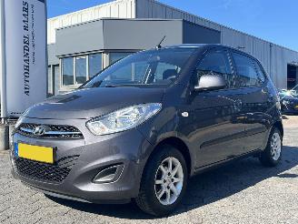 Schadeauto Hyundai I-10 1.1 i-Drive 2011/2
