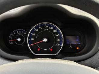 Hyundai I-10 1.1 i-Drive picture 18