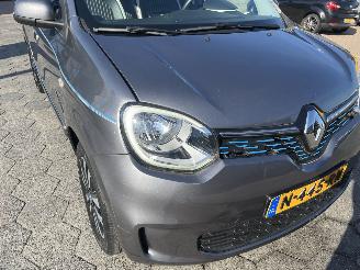 Renault Twingo Z.E. R80 Intens picture 8