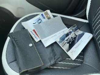 Renault Twingo Z.E. R80 Intens picture 20