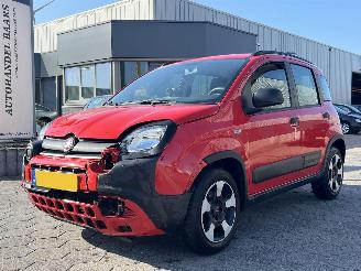Damaged car Fiat Panda 1.0 Hybrid City Cross 2020/10