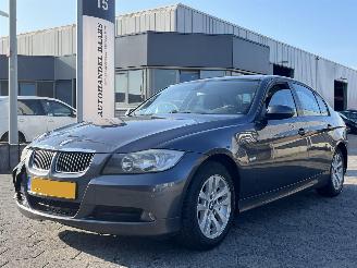 krockskadad bil auto BMW 3-serie 318i Dynamic Executive 2006/1