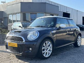 Vaurioauto  passenger cars Mini Cooper 1.6 Cooper S Chili NAP!!! ORIGINEEL NL AUTO 2008/5
