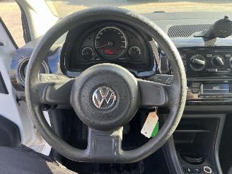 Volkswagen Up! 1.0 move up! BlueMotion picture 16