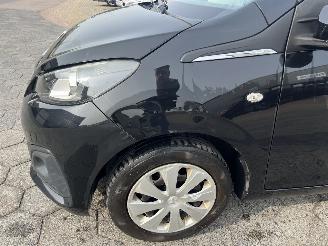 Peugeot 108 1.0 e-VTi Active picture 11