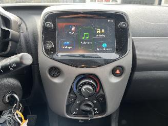 Peugeot 108 1.0 e-VTi Active picture 19