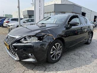 Damaged car Lexus Ct 200h Business Launch Edition 2018/11