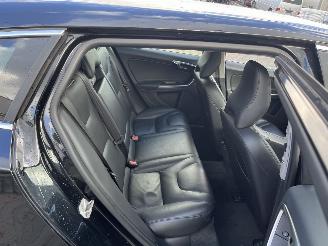 Volvo V-60 2.4 D6 AWD Plug-In Hybrid R-Design picture 12