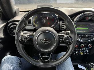 Mini Electric Yours 33 kWh picture 20