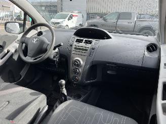 Toyota Yaris 1.3 VVTi Comfort picture 11