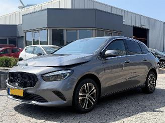 Voiture accidenté Mercedes B-klasse 250 e Star Edition AMG Line Plus 2025/1