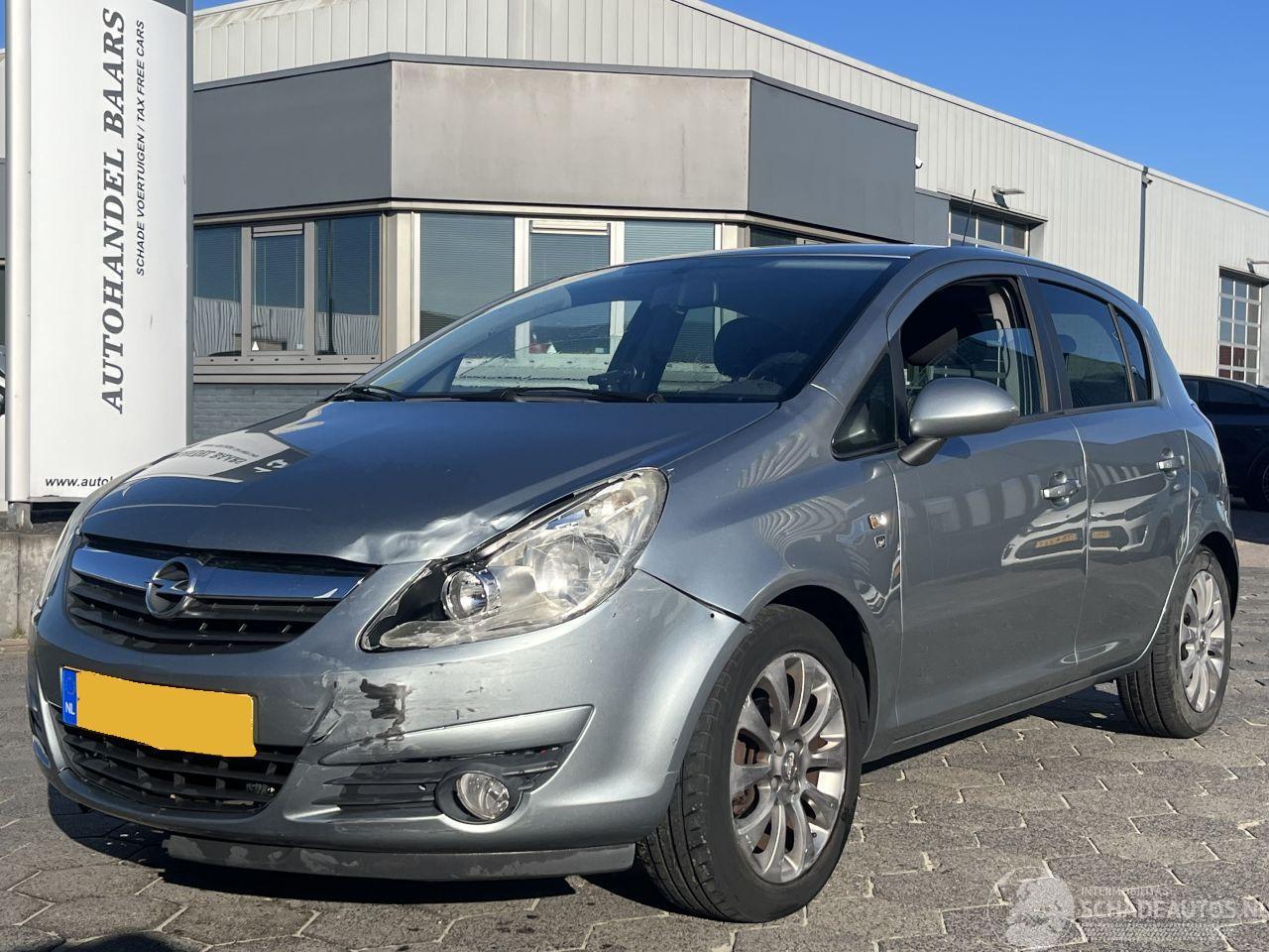 Opel Corsa 1.4-16V \'111\' Edition