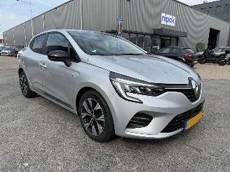 Renault Clio TCe 90 Evolution picture 3