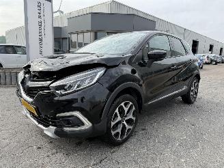 skadebil auto Renault Captur Automaat 1.3 TCe Initiale Paris 2019/11