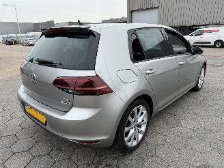 Volkswagen Golf  picture 4