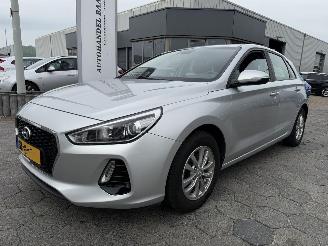 Vaurioauto  passenger cars Hyundai I-30 1.0 T-GDI Comfort 2018/4