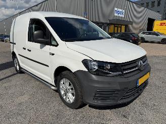 Volkswagen Caddy 1.6 TDI L1H1 picture 3