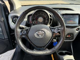 Toyota Aygo CABRIO-TOP x-cite picture 18