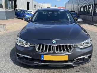BMW 3-serie 320i Edition Luxury Line Purity Executive picture 2