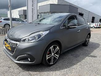 Voiture accidenté Peugeot 208 1.2 PureTech GT-line 2016/1