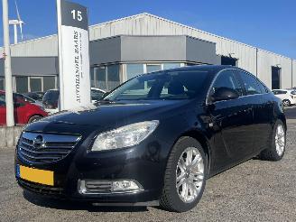 damaged passenger cars Opel Insignia 1.8 Business 2009/1