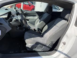 Ford Fiesta 1.25 Titanium picture 11